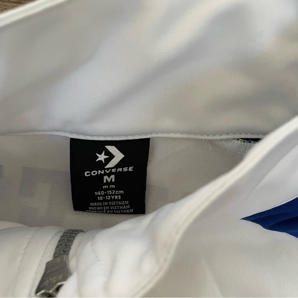 Converse lightweight zip up jacket. Size medium 10-12. NWT - Picture 4 of 4